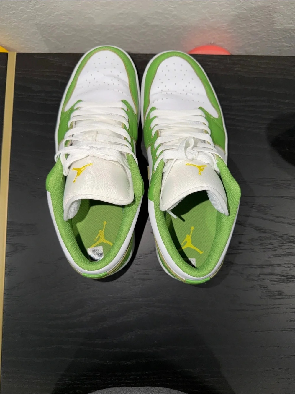 Jordan 1 Low SE White Chlorophyll